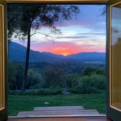 Sunset Cottage near Yosemite