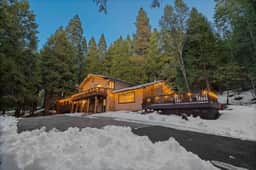 Sleeps 16 | 6BR 4Bath Cabin | Dual Kitchens & Spas - Image 2