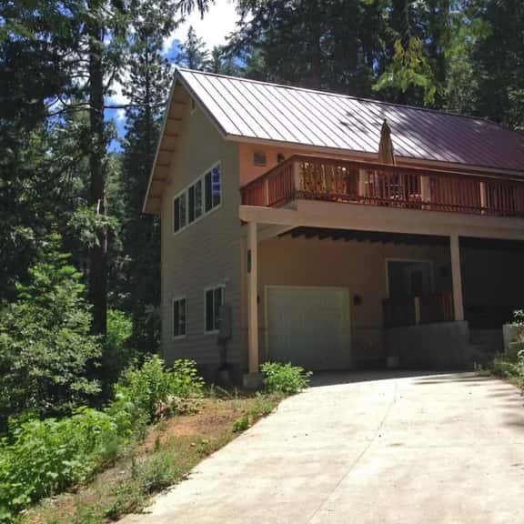 Yosemite Inverness House Inside YNP- Sleeps 8 - Image 1