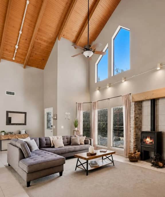 Yosemite/Bass Lake • Hot tub • Modern Comfort - Image 2